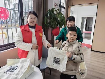 元宵闹花灯 禁毒入人心