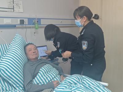 上门办证送温情 贴心服务解民忧