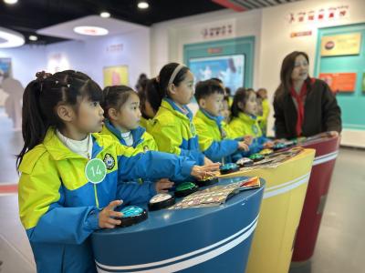 实验小学：强国复兴有我 争当新时代好少年