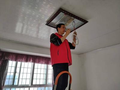 永兴社区：小小红马甲，点亮居民家