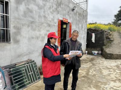 宜昌北收费站开展“禁止行人上高速” 专项宣传走访活动