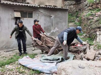 丁家坝社区:持续开展环境整治行动 擦亮居民幸福生活底色