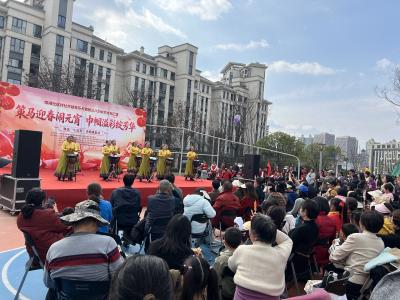 锦湖社区：策马迎春闹元宵 巾帼溢彩绽芳华