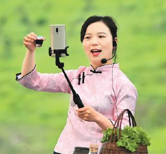 山楂树下绽芳华 巾帼创业助振兴