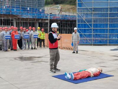龙泉镇卫生院走进工地开展应急演练