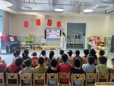 以“演”筑防，安全“童”行