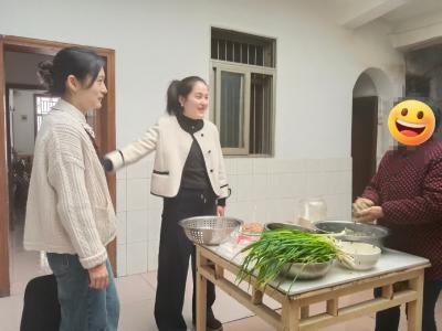 平湖社区：入户走访零距离 暖心守护传真情