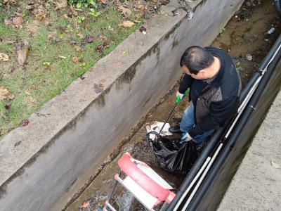 长江市场社区：开展环境整治 共建宜居家园