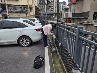 疏通下水道 为民解烦忧