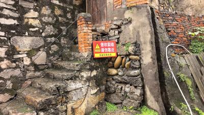 营盘社区：筑牢安全防线   守护居民出行