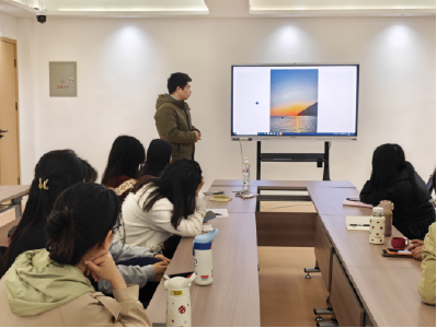 锦云社区：艺术课堂进锦云 美好瞬间入镜来