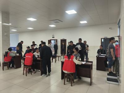 樟村坪镇卫生院：党建引领践初心，上门体检暖企心