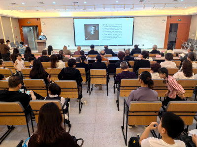 书香润夷陵 文声传峡江——文化界人士开展全民阅读推广暨本土作家作品研讨朗诵活动