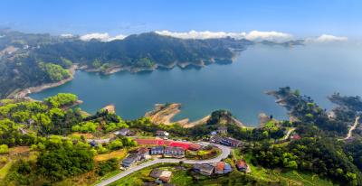 水位起落映溪韵 云海茶香润太平