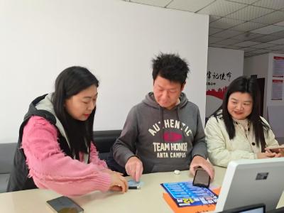 锦湖社区：驻点小区零距离 上门服务暖人心