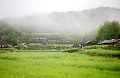 南岔湾石屋升级迎客 五一预订率已达八成