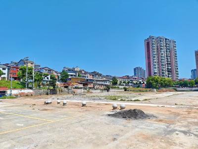 闲置地“蝶变”惠民停车场 夷陵区财政局多方联动破解污水顽疾暖民心