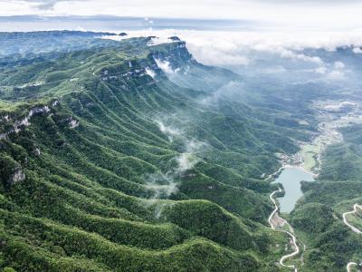 南垭村：云蒸雾霭山峦秀