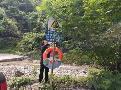 樟村坪镇：气温回升强预防 靠前排查守安澜