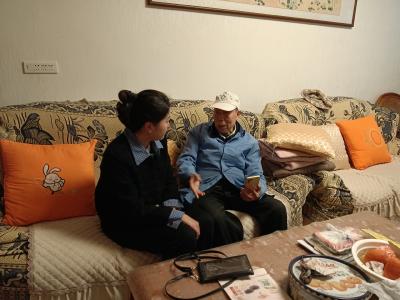 平湖社区：养老认证“不跑腿” 暖心服务进家门