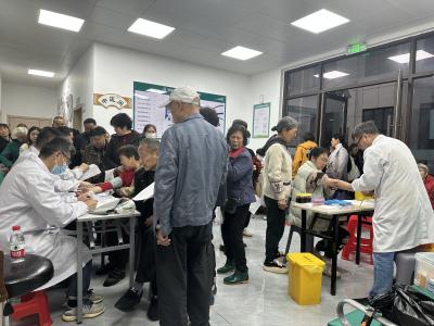 望江社区：免费体检进社区 便民服务暖人心