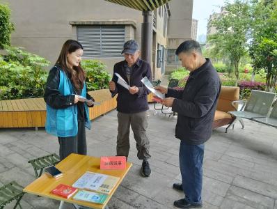 锦湖社区：周四赴约听民声 摆摊说事零距离