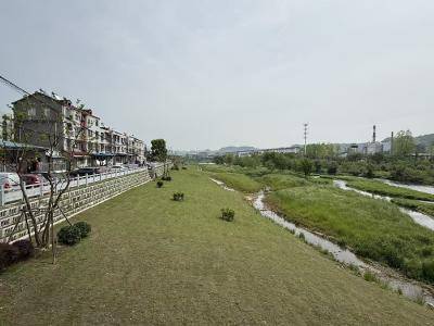 钟家畈村：荒岸变身生态道 碧水绘就幸福河