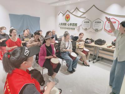 港虹社区：鼓韵飞扬 乐享生活