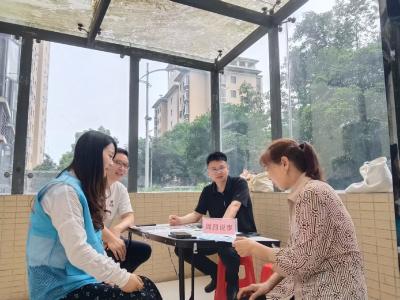 平云社区：家门口的法律服务   “周四说事”暖心上线