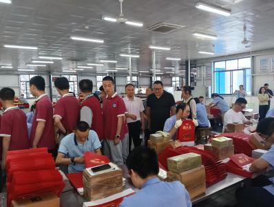 市特殊教育学校学生走进集中安残企业开展职业体验