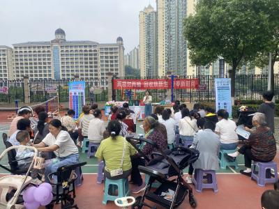 绿洲社区：分类践文明 回收焕新颜