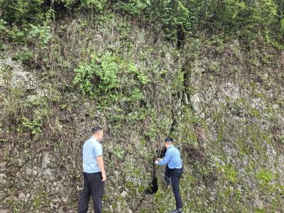 云霄垭村：全面开展汛期隐患排查 筑牢乡村安全防线