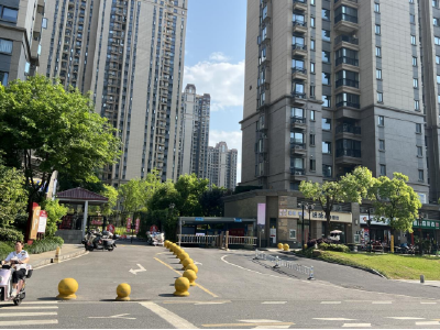 多方协同解民忧 路面拓宽暖民心