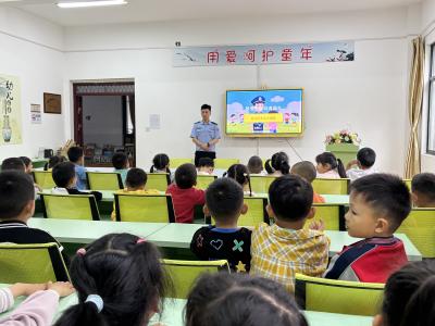 三斗坪分园：防溺宣传进校园 平安守护伴童年
