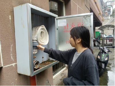 长江市场社区：严把消防安全关 筑牢小区防护网