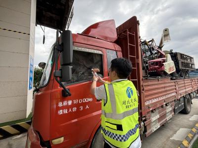 鸦南管理所：护航“三夏”保畅通 高速服务暖民心