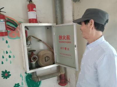 东湖社区：筑牢安全防线 守护家园平安