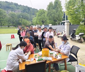 文仙洞村：义诊体检进乡村 守护健康零距离