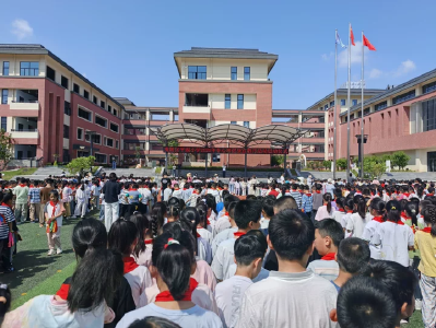 平湖小学：悦读绘本润心 共育阳光成长