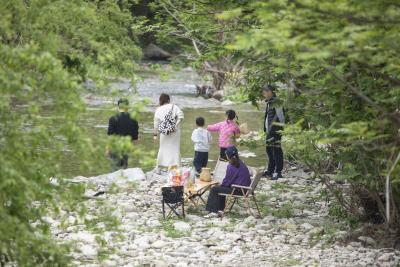 【节日里的夷陵】石屋藏乡韵 趣玩度“五一” 渡心·南岔湾石屋民宿文旅体验受热捧