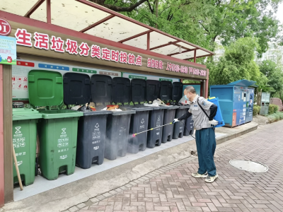 峡江社区：清积水灭蚊虫 防范蚊媒传染病