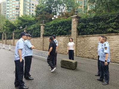 绿洲社区：“码上”响应 畅通居民出行路