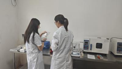 夷陵区公共检验检测中心赴绿欧食品开展检测技术指导