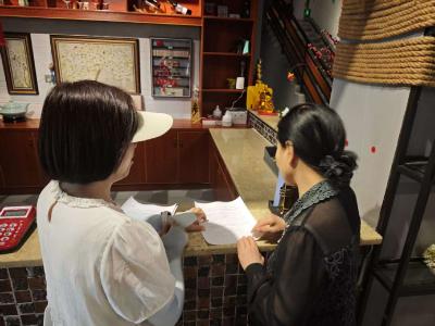 丁家坝社区：毒蘑菇安全宣传进门店  筑牢舌尖安全防线