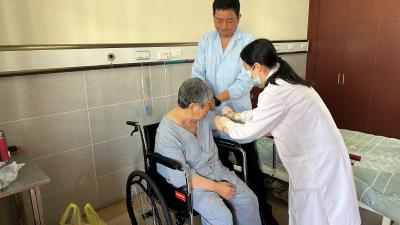 优质医疗上门 守护老人安康