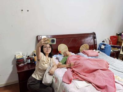 永兴社区：上门认证暖民心 贴心服务解民忧