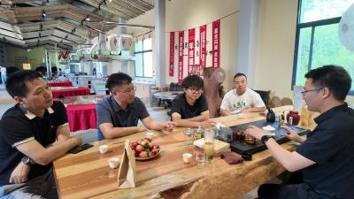 人大代表“5号见”助力茶香飘万里