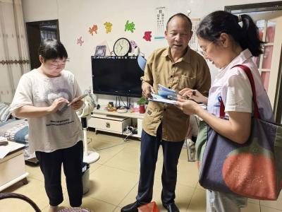峡江社区：网格走访暖人心 防溺宣传护安全