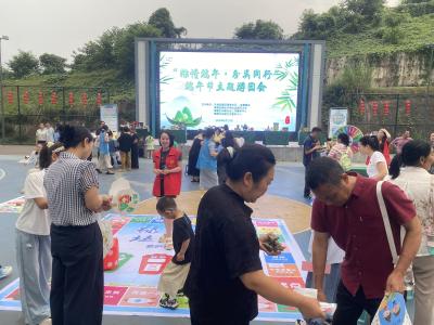 绿洲社区：粽情端午润民心 分类同行树新风