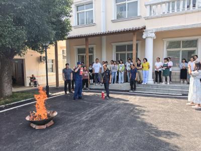高铁北站产业园消防救援站走进敬老院开展消防安全培训